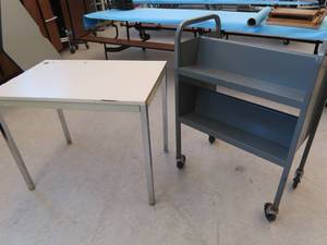 lot 214 image: SMALL METAL TABLE AND LIBRARY CART