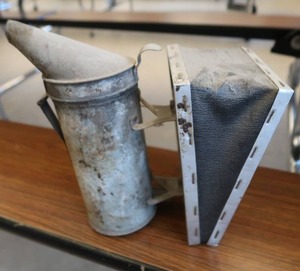 lot 242 image: VINTAGE BEE SMOKER