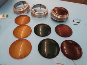 lot 281 image: COLORED GLASS LIGHT LENSES