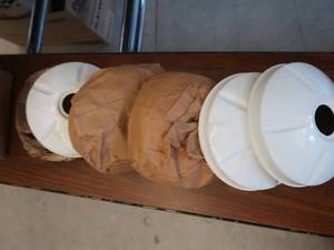 lot 257 image: 14 METAL SHADE HOLDERS