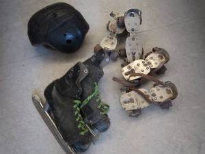 lot 263 image: VINTAGE SPORTS EQUIPMENT