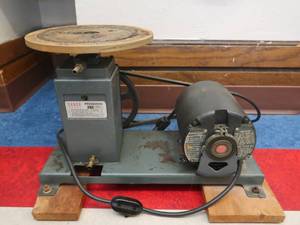 lot 264 image: VINTAGEANTIQUE