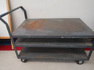 lot 271 image: HEAVY DUTY METAL CART