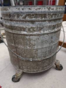 lot 273 image: VINTAGE GEERPRES MOP BUCKET AND MORE