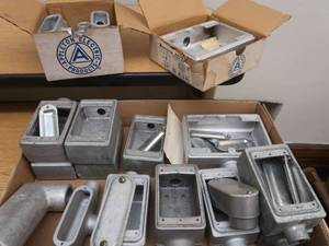 lot 294 image: APPLETON MALLEABLE IRON UNILETS