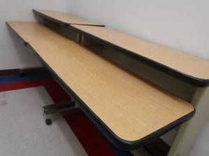 lot 298 image: 2 ROLLING STUDENT COMPUTER DESKS