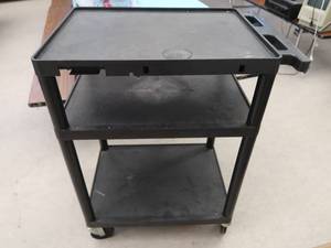 lot 301 image: HARD PLASTIC ROLLING CART