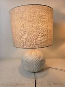 lot 50 image: Textured Palm Frond Cream Ceramic Table Lamp