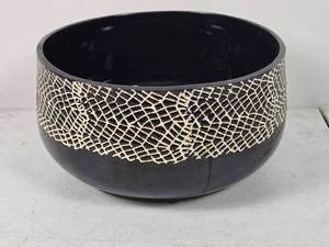 lot 55 image: Tribal Banded Ceramic Bowl  9