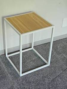 lot 10 image: White Metal Cube Side Table