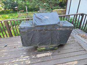 lot 3 image: Char-Broil Gas Grill with Cover and Propane Tank