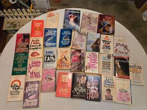 lot 46 image: Lot of Assorted Books Including Danielle Steel and LaVyrle Spencer Novels