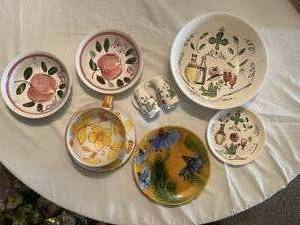 lot 62 image: Rossini and Italy Ceramic Kitchenware Set including Bowls, Plates, and Salt & Pepper Shakers