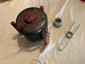 lot 69 image: Vintage Popcorn Popper and Little Stripper Pop Corn Sheller Set
