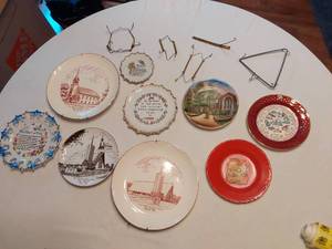 lot 74 image: Decorative Collector Plates with Holders