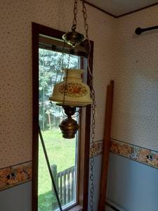 lot 118 image: Hanging Floral Glass Light Fixture