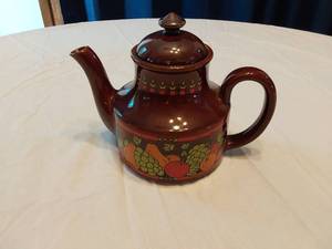lot 142 image: Vintage Ceramic Teapot with Fruit Design
