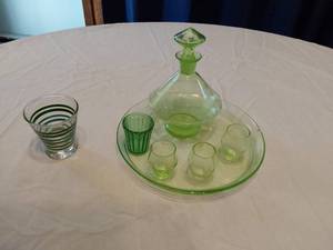 lot 145 image: Uranium Glass Serving Set with Tray, Glasses, and Decanter