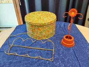 lot 152 image: Colorful Tin Container, Wire Rack, and Flower Stand