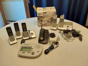 lot 162 image: AT&T and VTech Cordless Phone Systems with Accessories