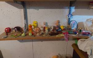 lot 230 image: Assorted Collectible Figurines and Toys