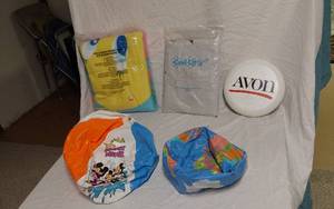 lot 237 image: Tweety Micro-Raschel Throw, Cool Girls Inflatable Chair, and Avon Frisbee with Accessories