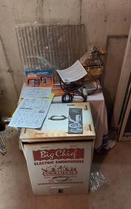 lot 275 image: Big Chief Electric Smokehouse Smoker with Accessories - Appears Either Lightly Used or Not at all