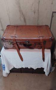 lot 277 image: Vintage Leather Wrapped Suitcase