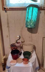 lot 287 image: Assorted Planters and Decorative Items