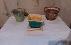 lot 289 image: Frankoma A6 Green Ceramic Planter and Other Planters