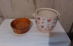 lot 290 image: Judy B2 USA Ceramic Bowl and Made in Japan Floral Pottery