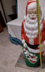 lot 313 image: Vintage Santa Claus Blow Mold Light-Up Decoration about 45 Tall