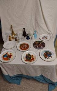 lot 316 image: Collector Plates and Decorative Items including Christmas Plates, Glass Figurines, and Brass Bells