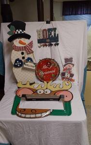 lot 317 image: Christmas Holiday Decorations including Metal Moose Frame, Snowman Welcome Sign, and Noel Sign