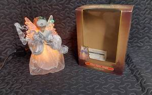 lot 325 image: Fiber Optic Angel Tree TopTable Top Decoration