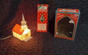 lot 330 image: Vintage Noma Lites Illuminated Plastic Church and Icicles Box Set