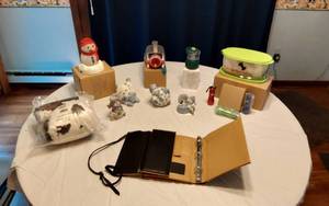 lot 354 image: Avon Binder Organizer and Holiday Collectibles, Tool Kit, and Containers