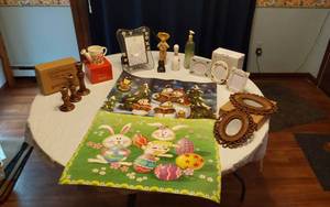 lot 358 image: Home Interiors Wooden Candlesticks, Avon Teapot, Picture Frames, and Holiday Decorations