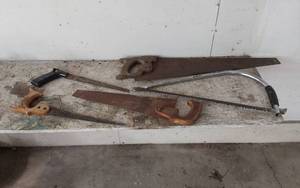 lot 387 image: Lot of Hand Saws