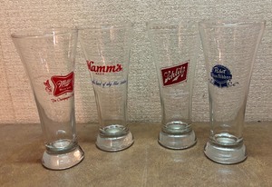 lot 147 image: Miller High Life, Hamms, Schlitz and Pabst Blue Ribbon Glassware