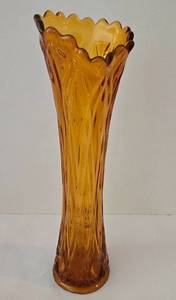 lot 44 image: Tall Rich Amber Vintage Swung Glass Vase
