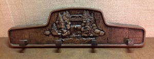 lot 153 image: Vintage Wall Hook Decor