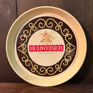 lot 159 image: Vintage Budweiser King of Beers Resin Serving Tray