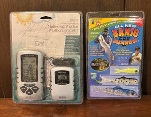 lot 172 image: New Springfield IndoorOutdoor Zone Precise Temp Wireless Weather Forecaster with Hygrometer and Banjo 006 Minnow Lure Set