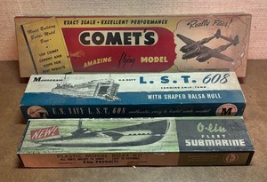 lot 209 image: Vintage Monogram U.S. Navy LST 608, O-lin Fleet Submarine and Comets Amazing Flying Model Kits