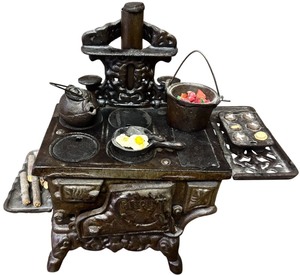 lot 88 image: Vintage Miniature Cast Iron Wood Cook Stove
