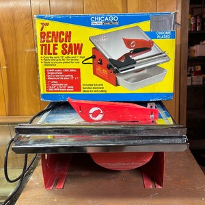 lot 227 image: Chicago Electric Power Tools Bench Tile Saw Model 40315
