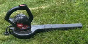 lot 279 image: Toro Power Sweep Blower Model 51585
