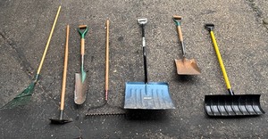 lot 298 image: Rakes, Shovels and More