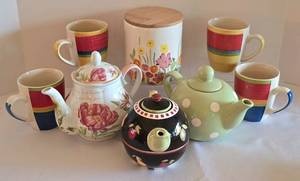lot 249 image: Springy Ceramic Teapot Collection & More